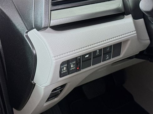 Used 2020 Honda Odyssey EX-L image 8