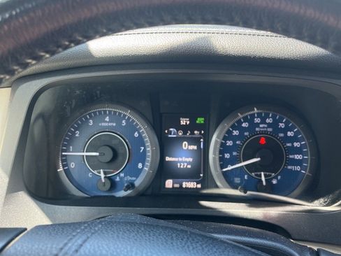 Used 2019 Toyota Sienna XLE Premium AWD/4WD image 10