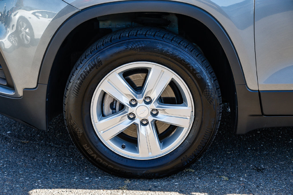 Certified 2020 Chevrolet Trax LT AWD/4WD image 14