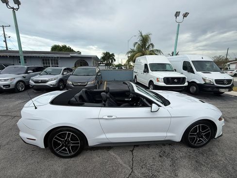 Used 2021 Ford Mustang Premium RWD image 31