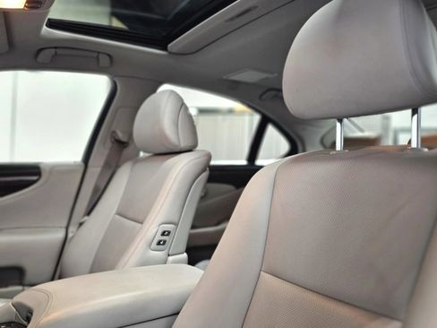 Used 2007 Lexus LS 460 RWD image 11
