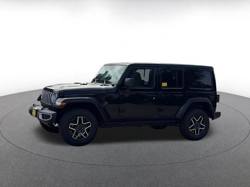Used 2025 Jeep Wrangler Unlimited Sahara AWD/4WD image 4