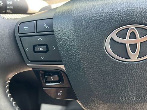 Used 2026 Toyota Camry SE FWD image 19