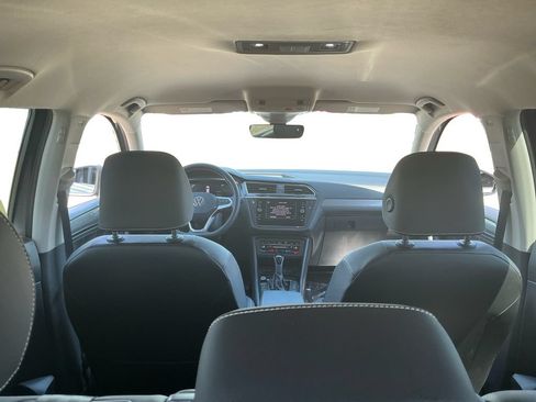 Used 2023 Volkswagen Tiguan SE FWD image 21