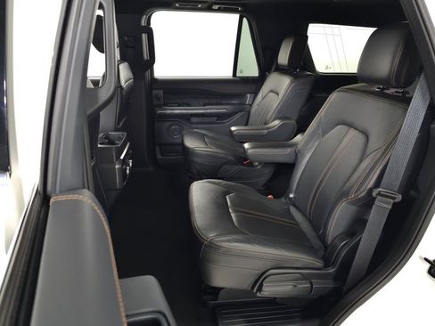 Used 2024 Ford Expedition Platinum AWD/4WD image 37