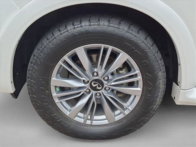 Used 2022 INFINITI QX80 Luxe w/ Cargo Package AWD/4WD image 6