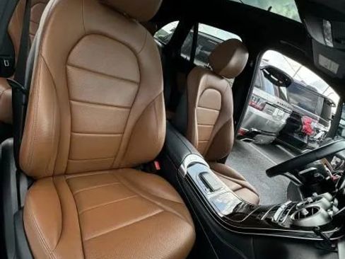 Used 2020 Mercedes-Benz GLC 300 image 23