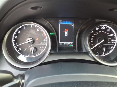 Used 2023 Toyota Camry SE w/ Cold Weather Package image 32