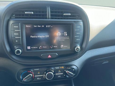 Used 2022 Kia Soul LX FWD image 24