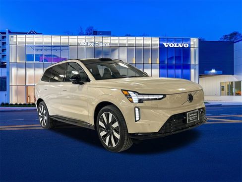 New 2025 Volvo EX90 Plus image 1