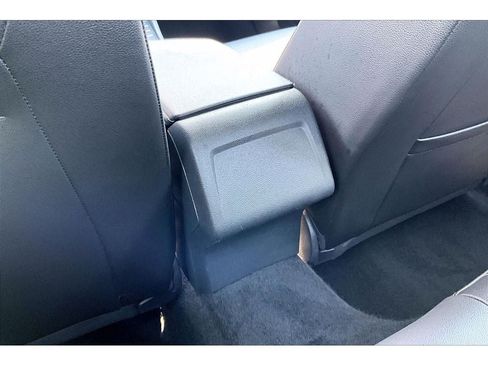 Used 2024 Volkswagen Jetta SE FWD image 25