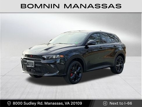 Used 2024 Dodge Hornet GT Plus image 3