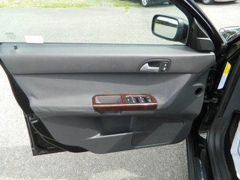 Used 2006 Volvo V50 2.4i FWD image 22