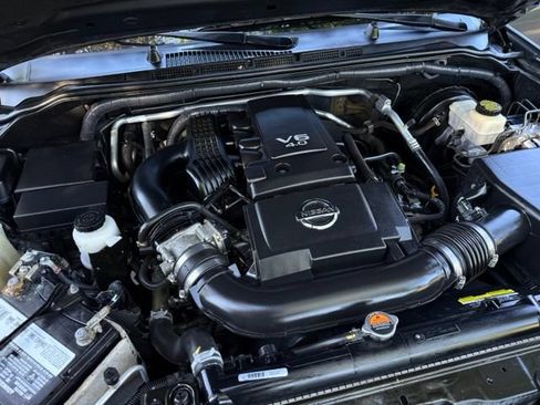 Used 2016 Nissan Frontier SV AWD/4WD image 25