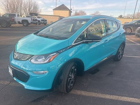 Used 2021 Chevrolet Bolt Premier w/ Infotainment Package image 7