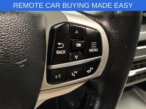 Used 2023 Ford Explorer XLT AWD/4WD image 8