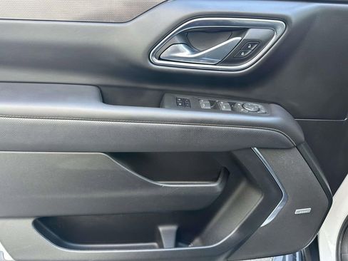 Used 2023 GMC Yukon AT4 w/ Technology Package image 15