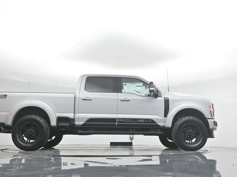 New 2026 Ford F250 Lariat w/ Black Appearance Package image 56