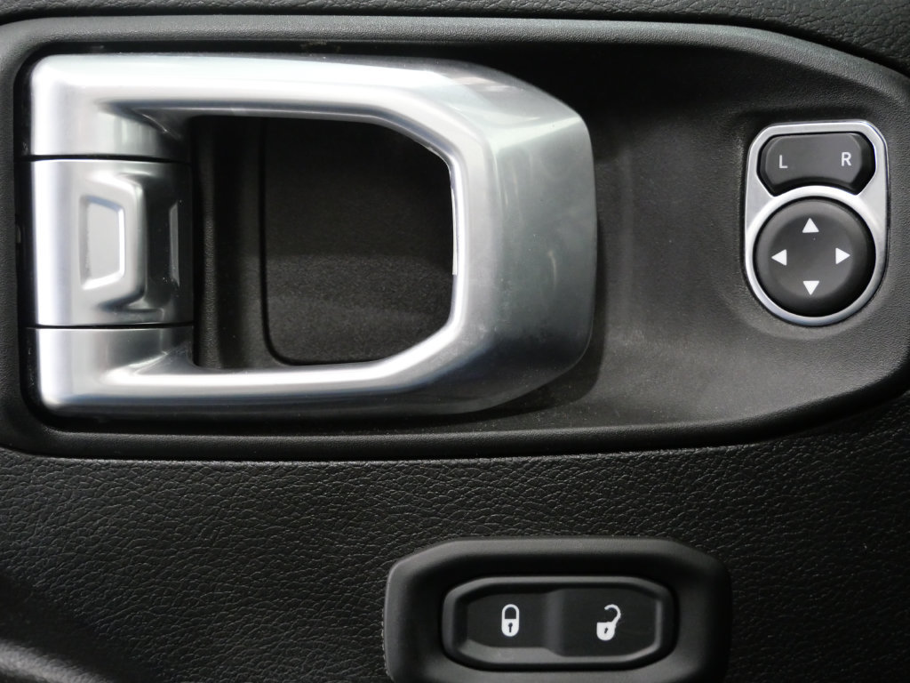 Used 2022 Jeep Wrangler Unlimited Sport AWD/4WD image 13