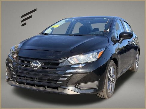 Used 2023 Nissan Versa SV FWD image 1