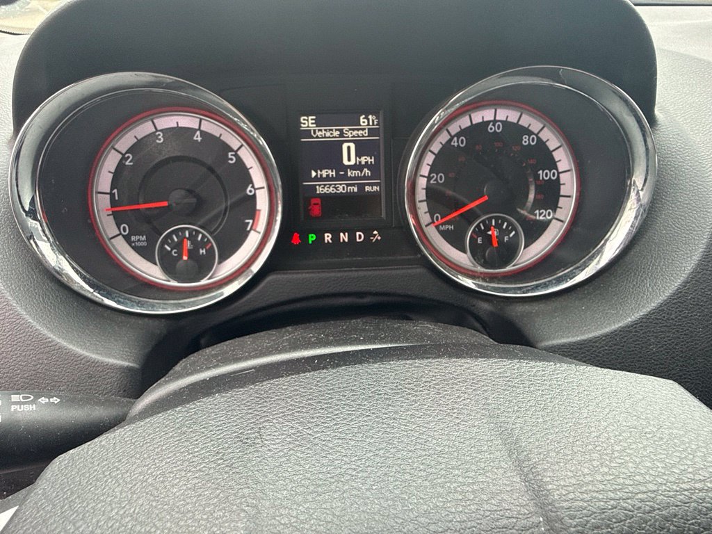 Used 2013 Dodge Grand Caravan Crew FWD image 16
