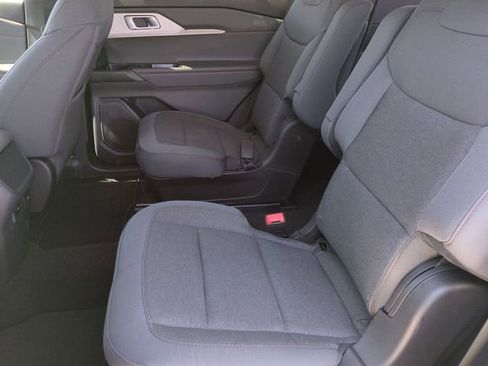 New 2026 Ford Explorer Active RWD image 26