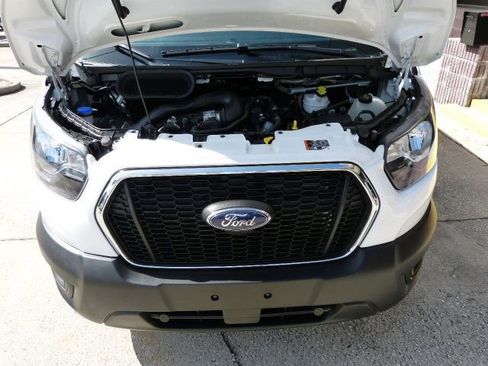 Used 2025 Ford Transit 250 Low Roof w/ Exterior Upgrade Package RWD image 9