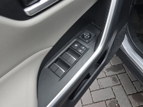 Used 2024 Toyota RAV4 XLE image 20