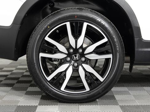 Used 2022 Honda Pilot Touring image 39