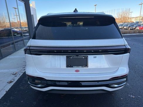 New 2026 Lincoln Nautilus Reserve image 4