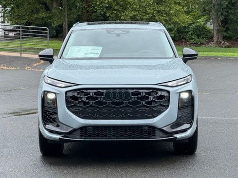New 2026 Audi Q3 quattro 2.0T AWD/4WD image 3
