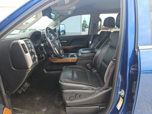 Used 2017 Chevrolet Silverado 2500 High Country w/ Duramax Plus Package AWD/4WD image 18