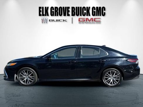 Used 2024 Toyota Camry XLE FWD image 7