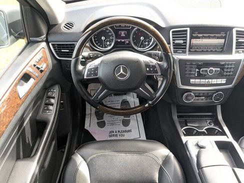 Used 2013 Mercedes-Benz ML 350 4MATIC image 32