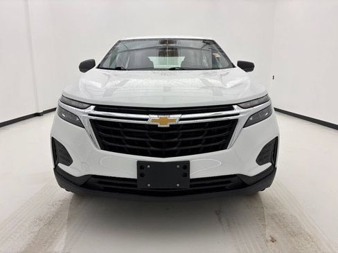Used 2022 Chevrolet Equinox LS AWD/4WD image 12