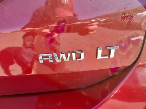 Used 2023 Chevrolet Equinox LT image 34