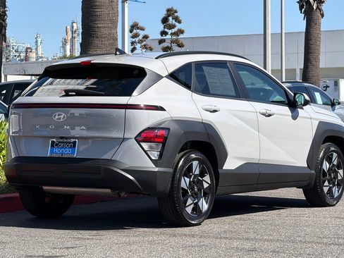 Used 2025 Hyundai Kona SEL FWD image 9