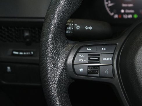 Used 2023 Honda CR-V LX image 19