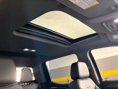 Used 2024 GMC Sierra 1500 Denali w/ Denali Reserve Package image 14