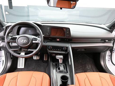 New 2026 Hyundai Elantra Sport FWD image 9