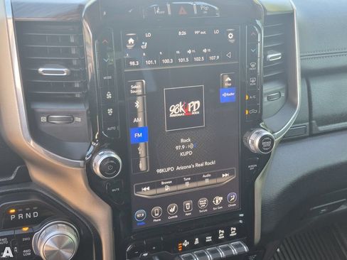 Used 2019 RAM 1500 Laramie AWD/4WD image 27