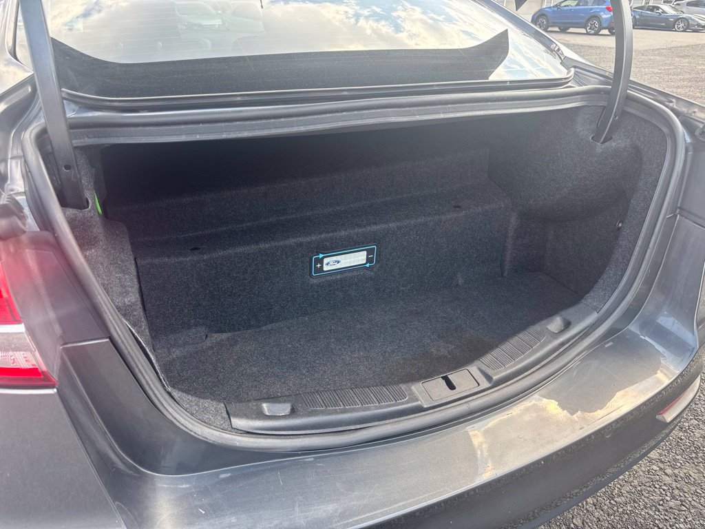 Used 2019 Ford Fusion Energi Titanium FWD image 41