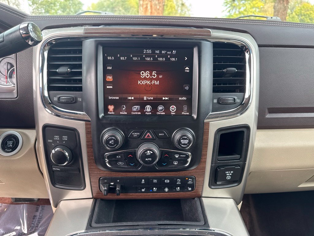 Used 2016 RAM 2500 Laramie w/ Convenience Group AWD/4WD image 10