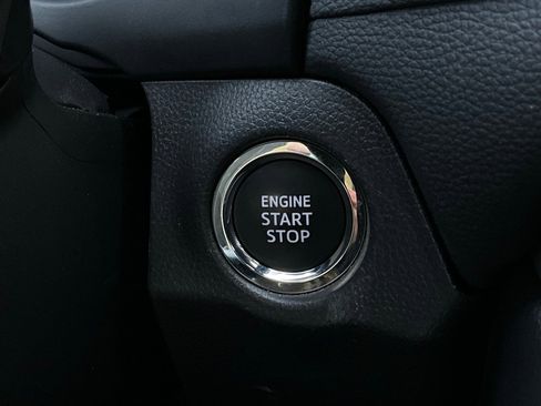 Used 2025 Toyota RAV4 XLE image 29