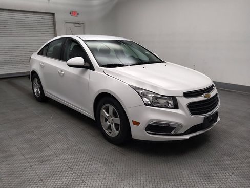 Used 2016 Chevrolet Cruze LT FWD image 11