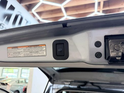 Used 2017 Toyota Sienna Limited Premium AWD/4WD image 29