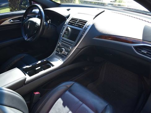 Used 2017 Lincoln MKZ Select w/ Climate Package FWD image 37