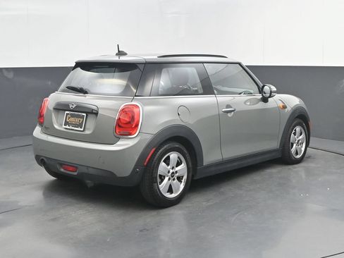 Used 2019 MINI Cooper 2-Door Hardtop FWD image 7