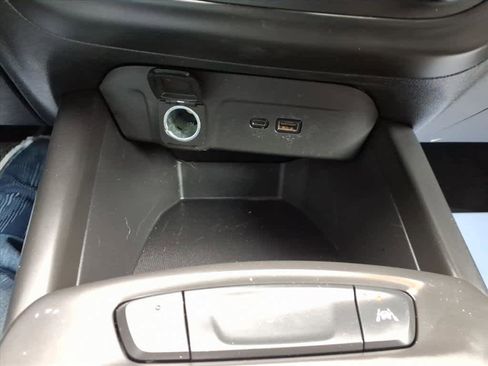 Used 2024 Chevrolet Trax RS w/ Driver Confidence Package image 21