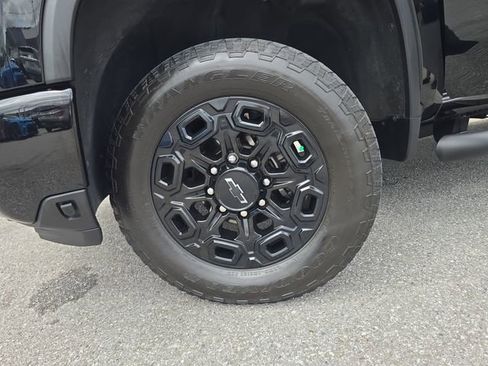 Certified 2024 Chevrolet Silverado 2500 LTZ w/ LTZ Plus Package AWD/4WD image 21